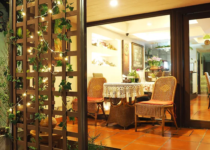 Отель Baan Sukhumvit Soi 20 Бангкок