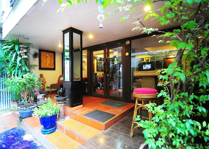 Baan Sukhumvit Soi 20 Отель Бангкок