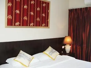 Baan Sukhumvit Soi 20 3* Бангкок