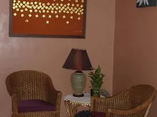 Baan Sukhumvit Soi 20 Отель Бангкок
