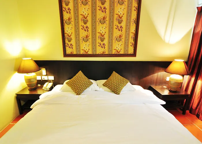 Отель Baan Sukhumvit Soi 20 3*